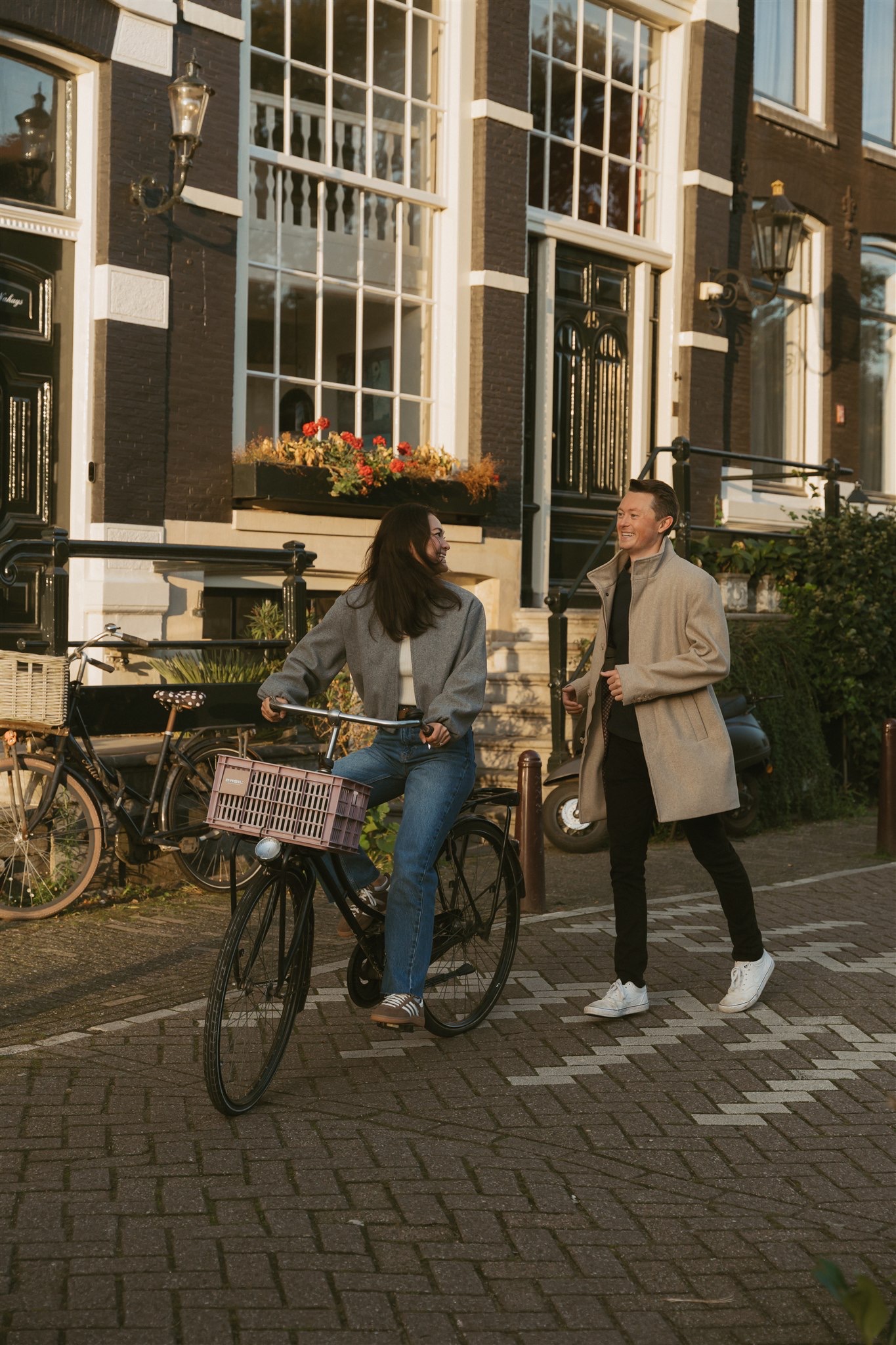 amsterdam-couple-photographer-inhousecapture